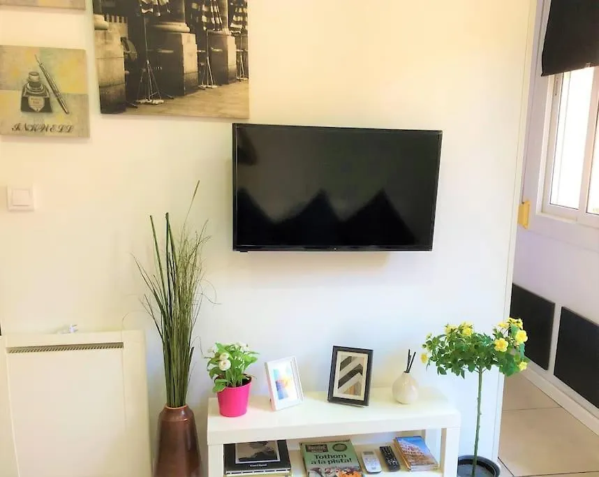 Barcelona Beach Apartment 산트 아드리아 데 베소스