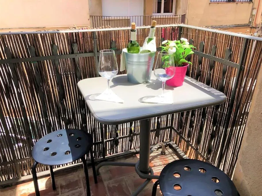 Barcelona Beach Apartment Sant Adria de Besos 0*,